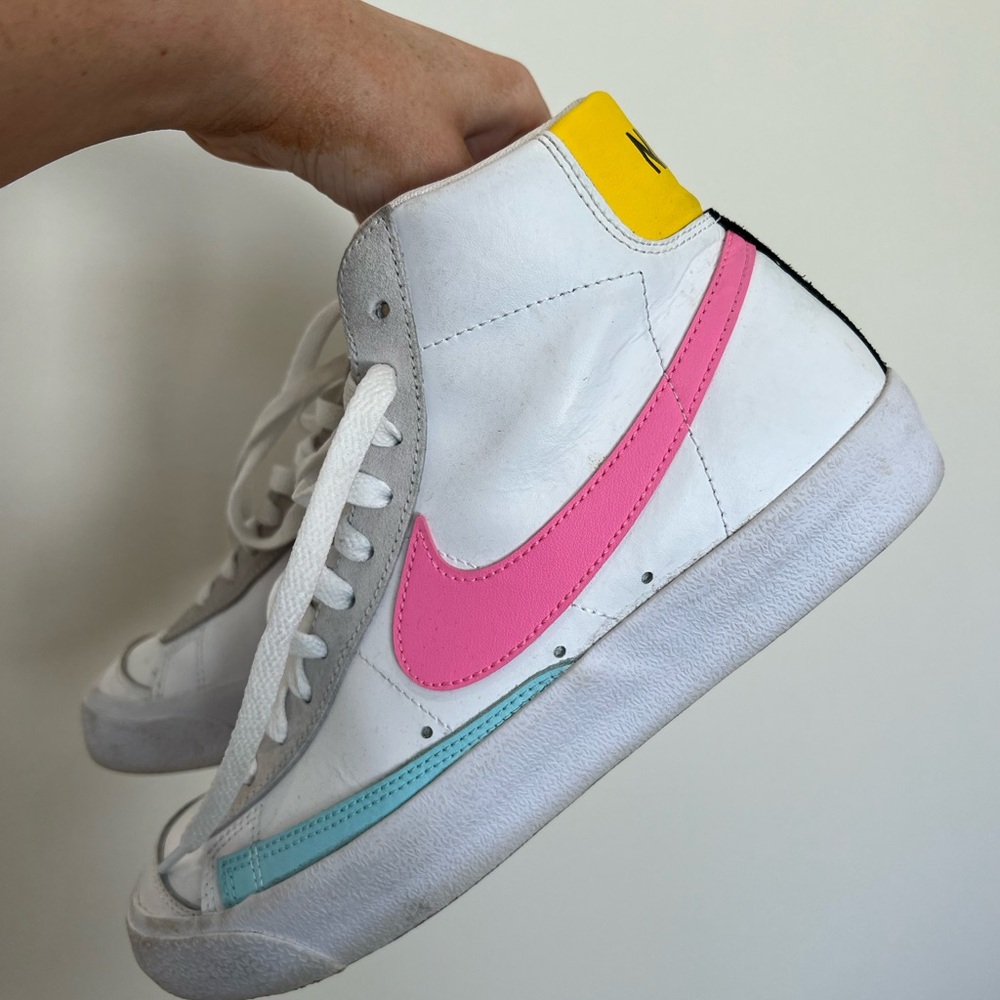 NIKE BLAZER MID ‘77